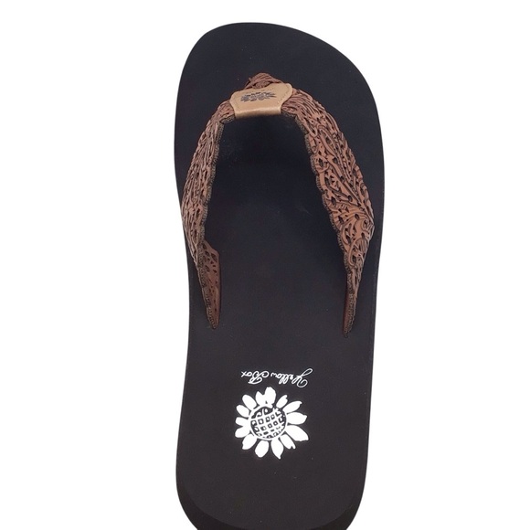 Yellow Box Women’s Wally Tan Flip Flop Sandal Size 9 or 10 - Picture 5 of 10